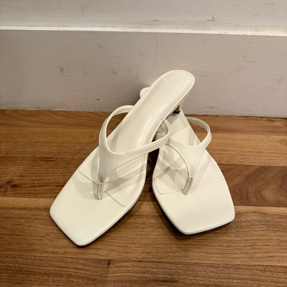 Abercrombie & Fitch Cream Heeled Sandals